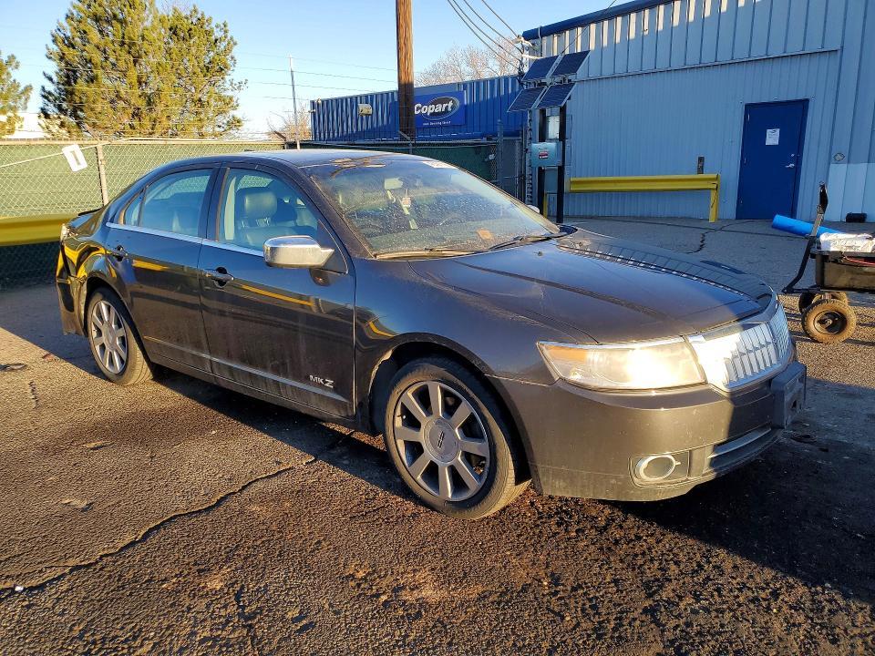 2007 Lincoln Townhouse MKZ