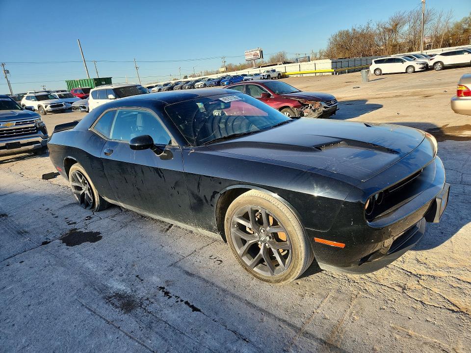 2020 Dodge Challenger sxt