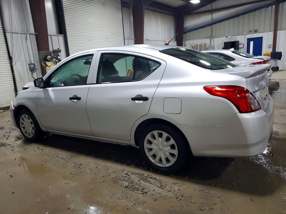 2019 Nissan Versa s Plus