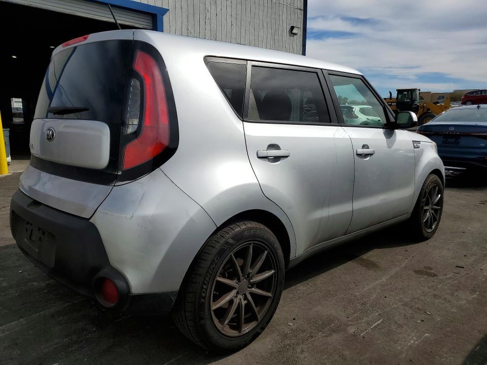 2015 KIA Soul +