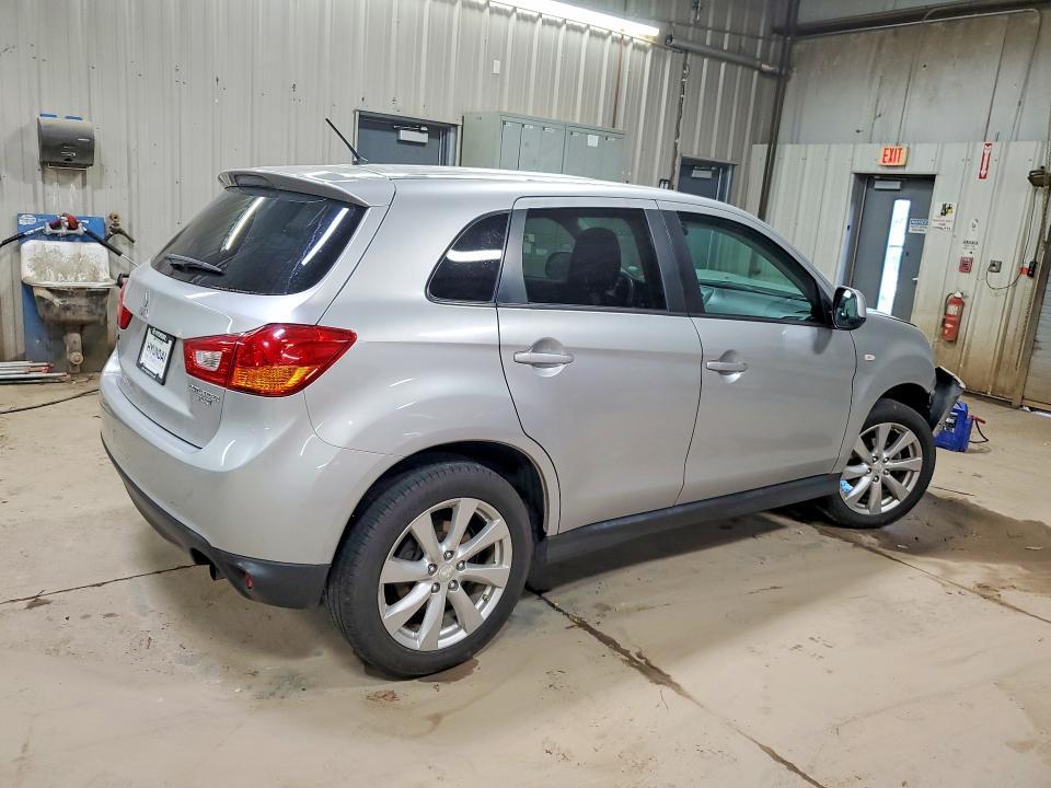 2015 Mitsubishi Outlander Sport es
