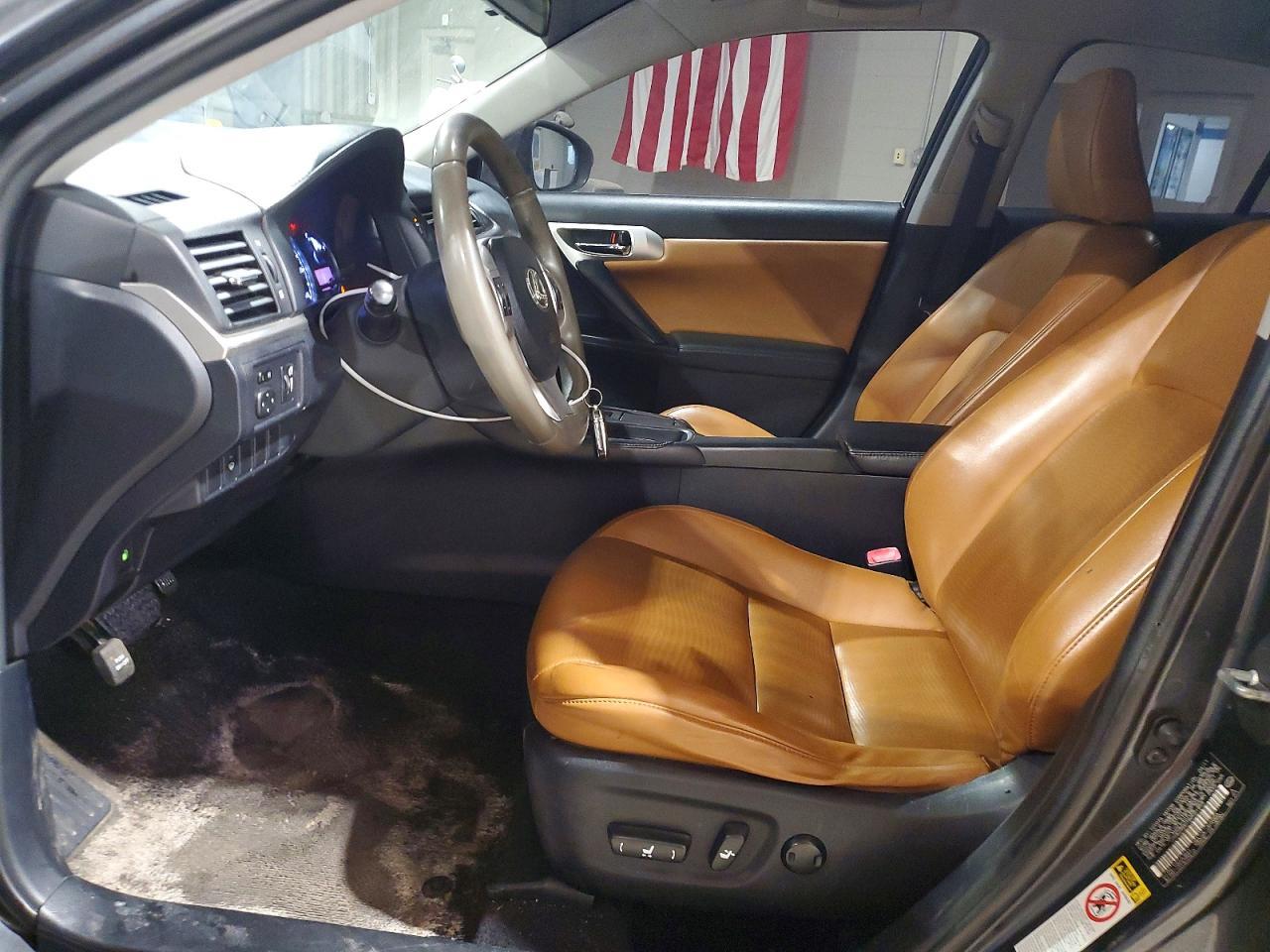 2011 Lexus Ct 200h Base