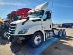 2020 Freigliner 2020 Freightliner Cascadia 126 Semi Truck
