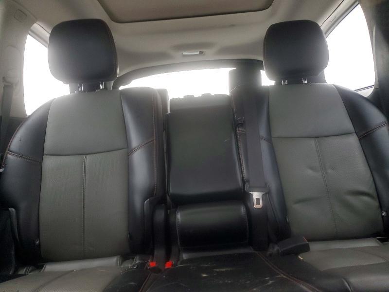 2020 Nissan Pathfinder sl