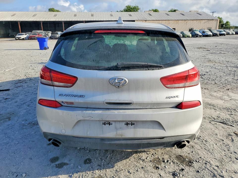 2018 Hyundai Elantra gt Sport