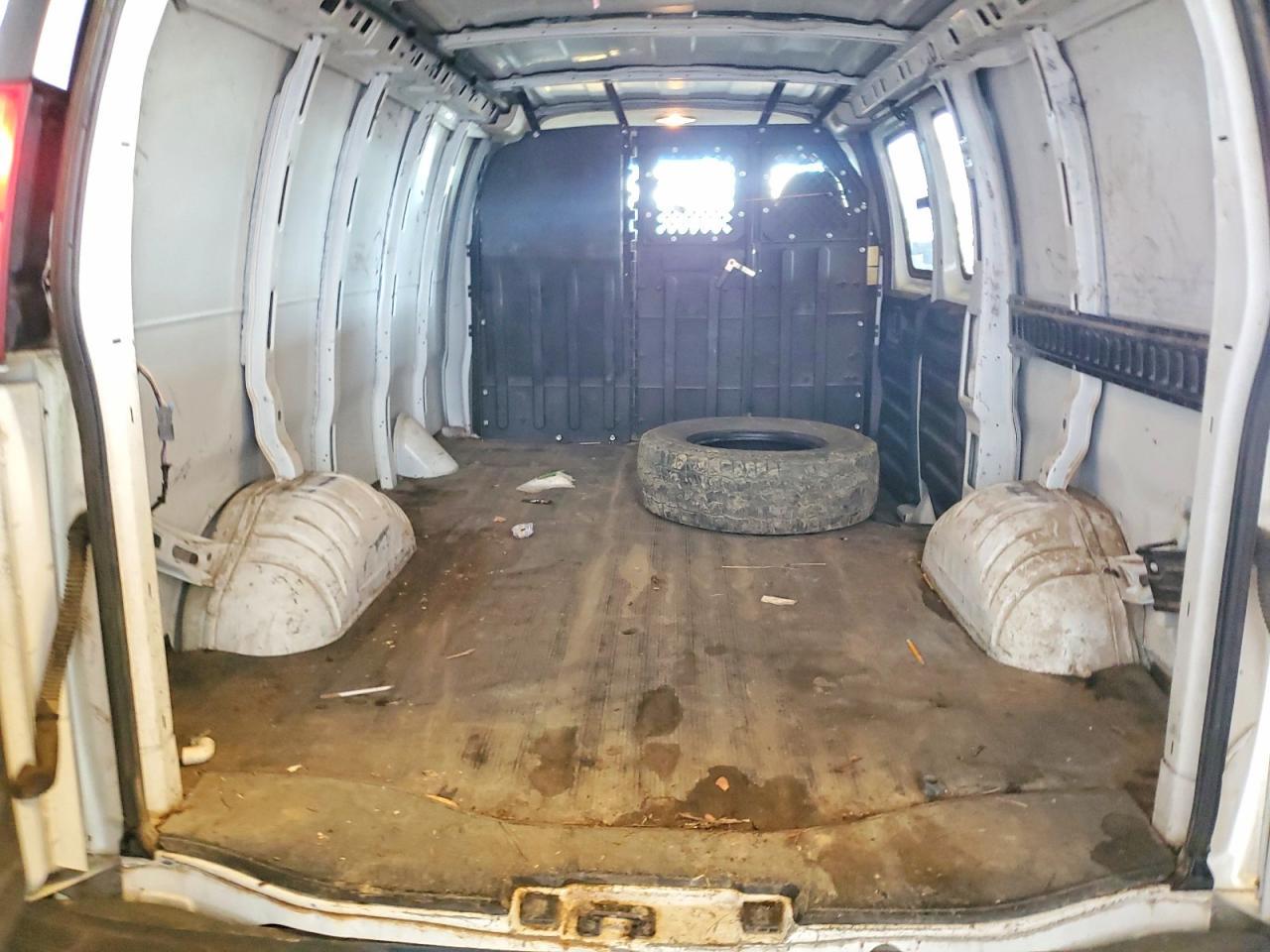 2008 Chevrolet Express 1500 Delivery Van