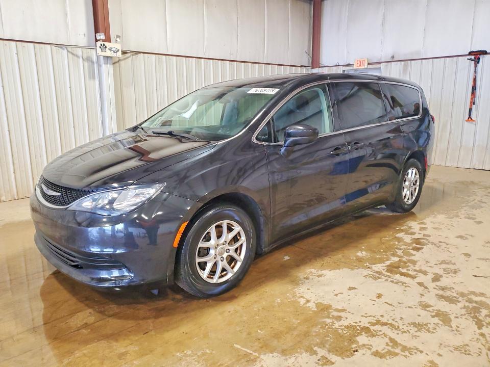 2020 Chrysler Voyager lx