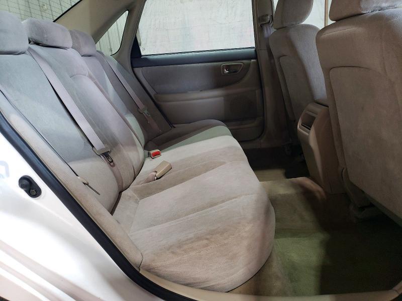2000 Toyota Avalon xl