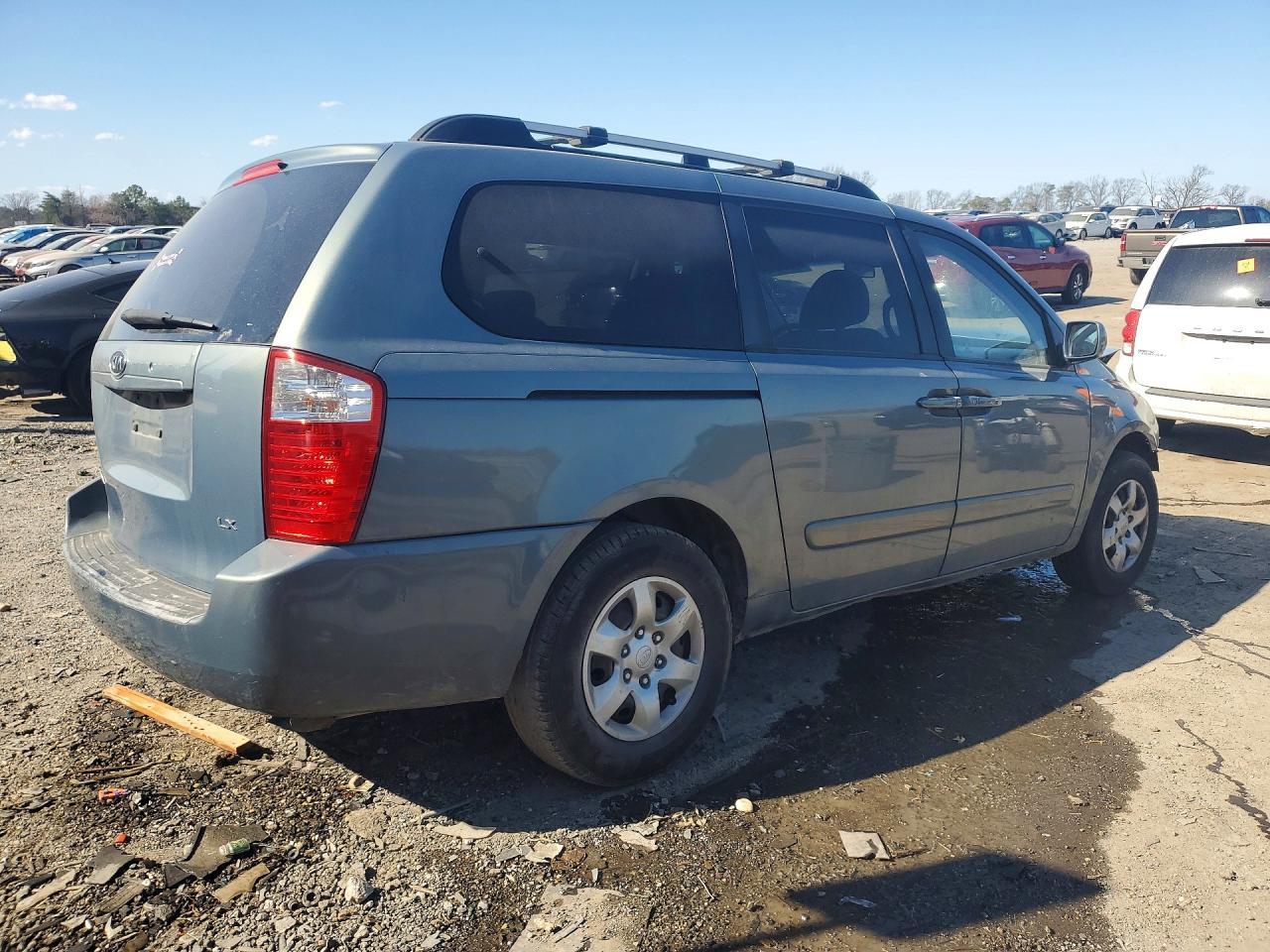 2008 KIA Sedona lx