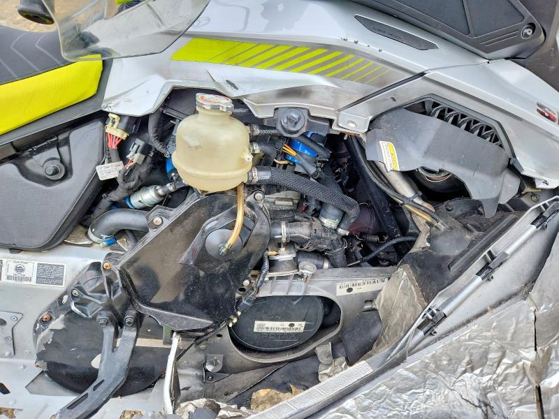 2017 Skidoo 2017 SKI DOO Renegade XRS