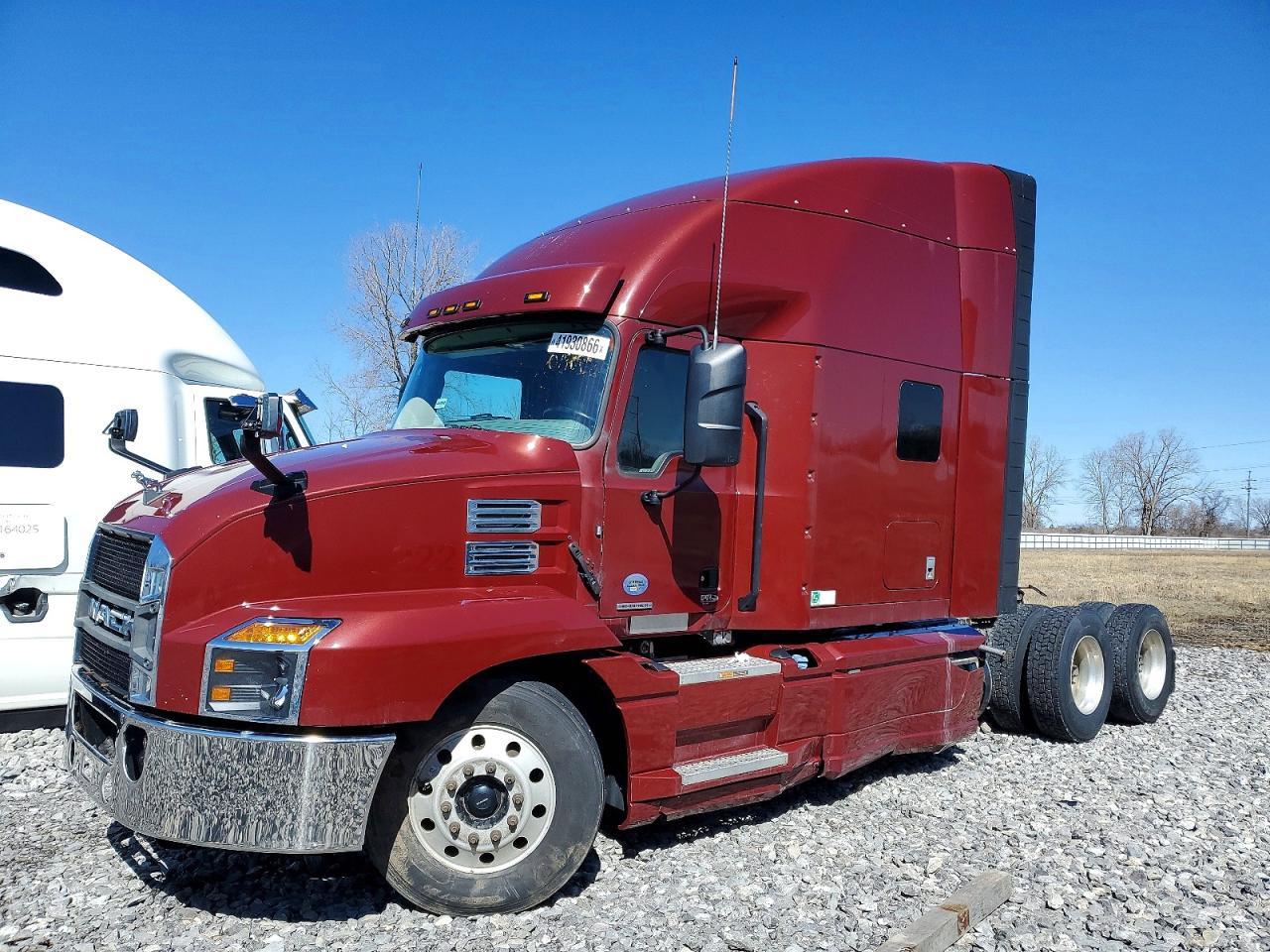 2020 Mack Anthem Semi Truck