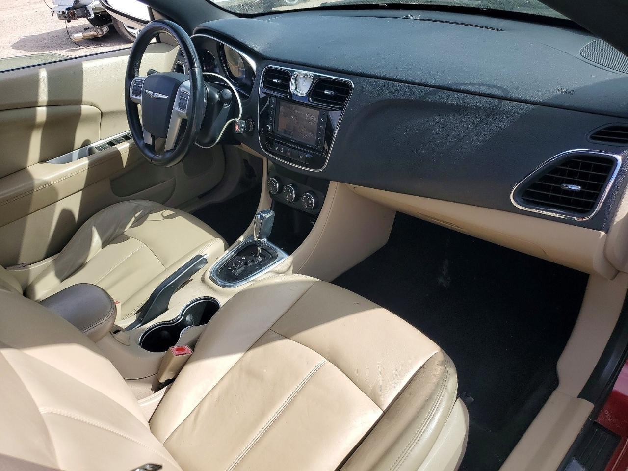2012 Chrysler 200 Limited