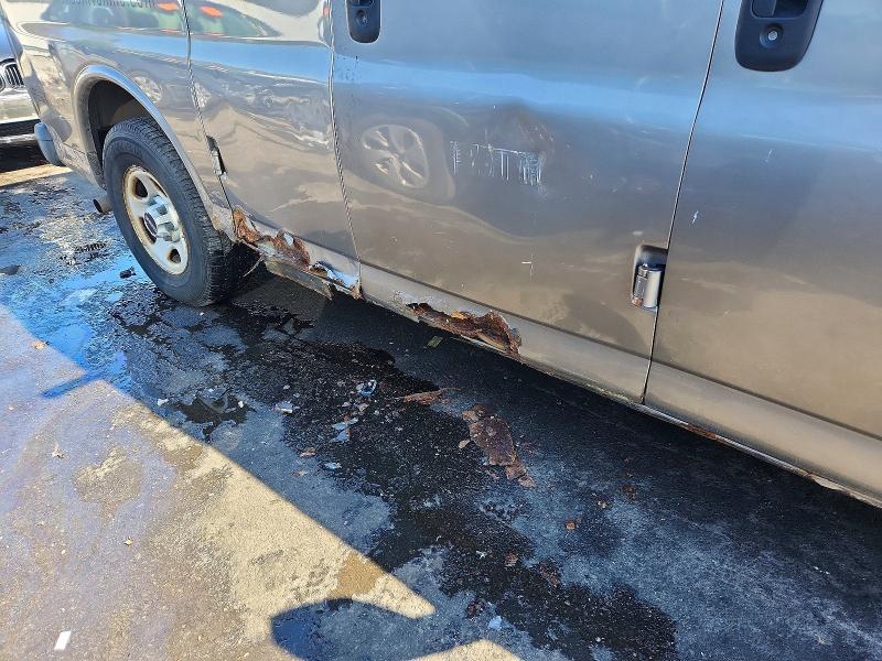 2008 GMC SAVANA1500 Utility / Service Van