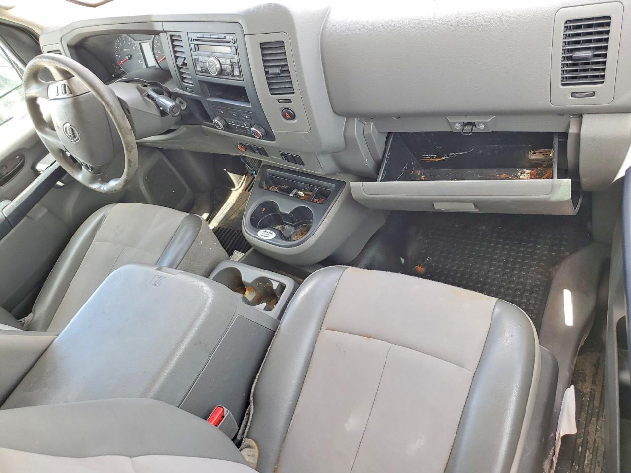 2017 Nissan NV 1500 S