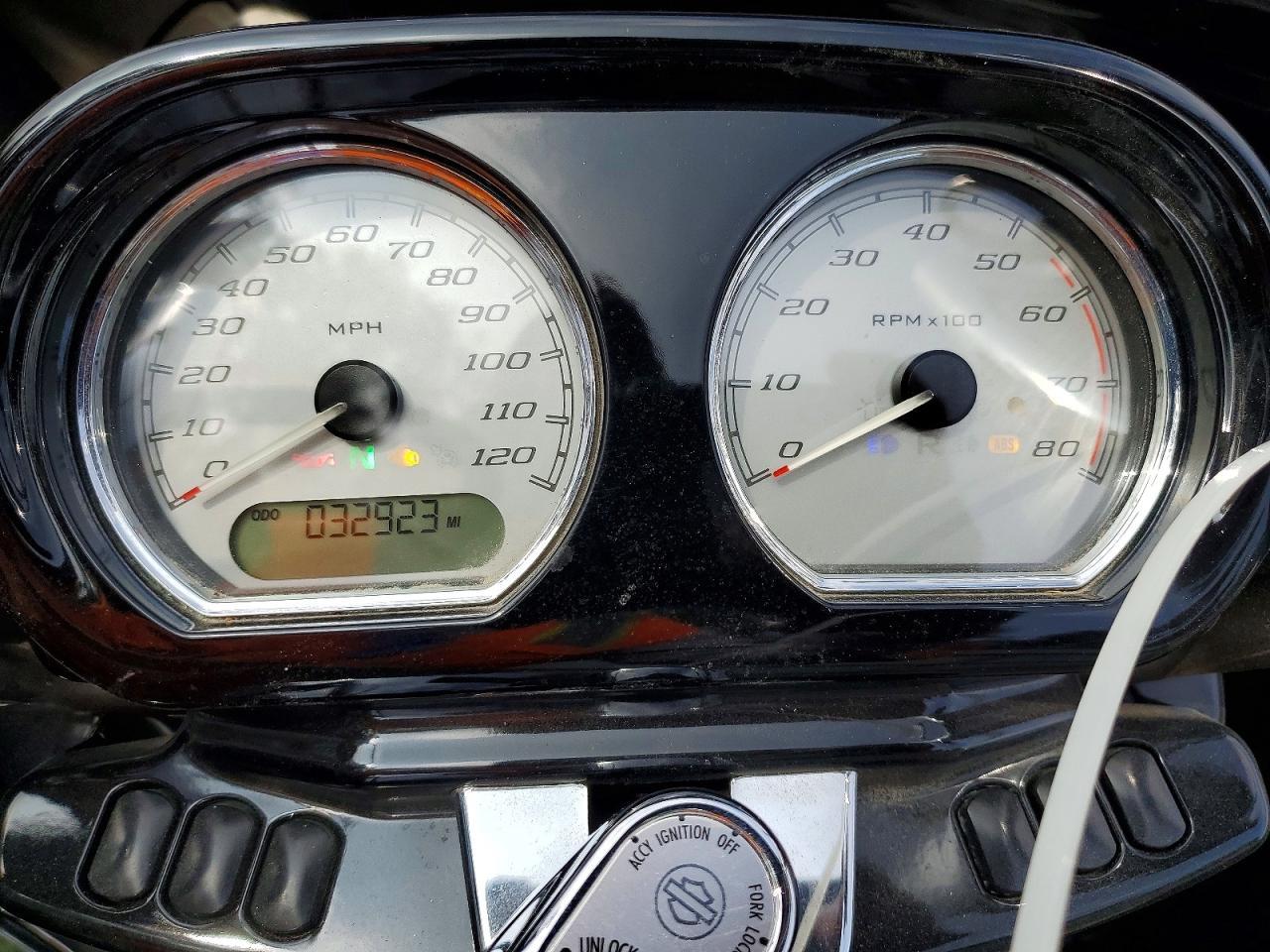 2017 Harley-Davidson Fltrxs Road Glide Special