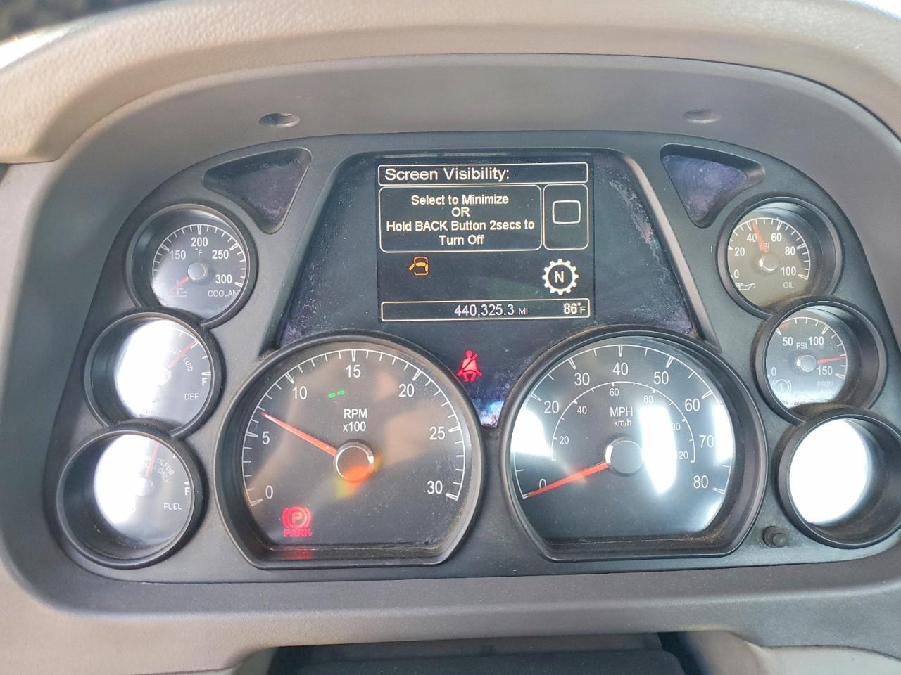 2017 Peterbilt 579 Semi Truck