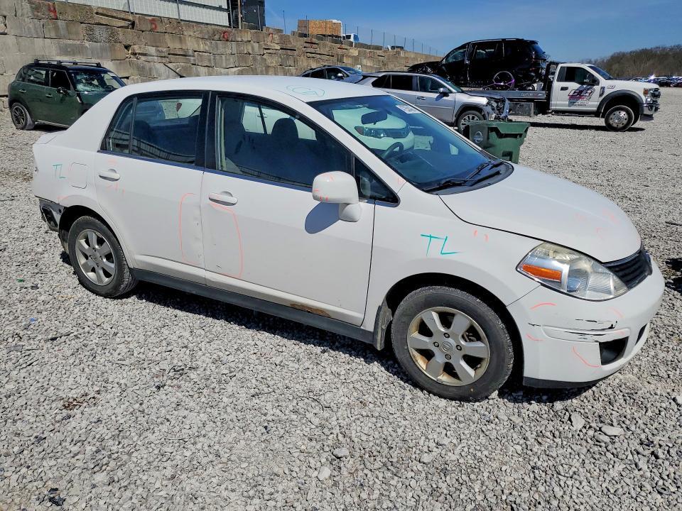 2007 Nissan Versa 1.8 s