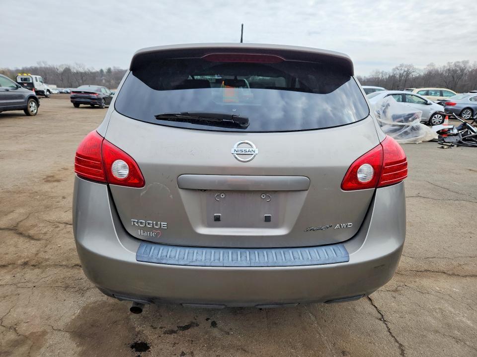 2010 Niss Rogue s