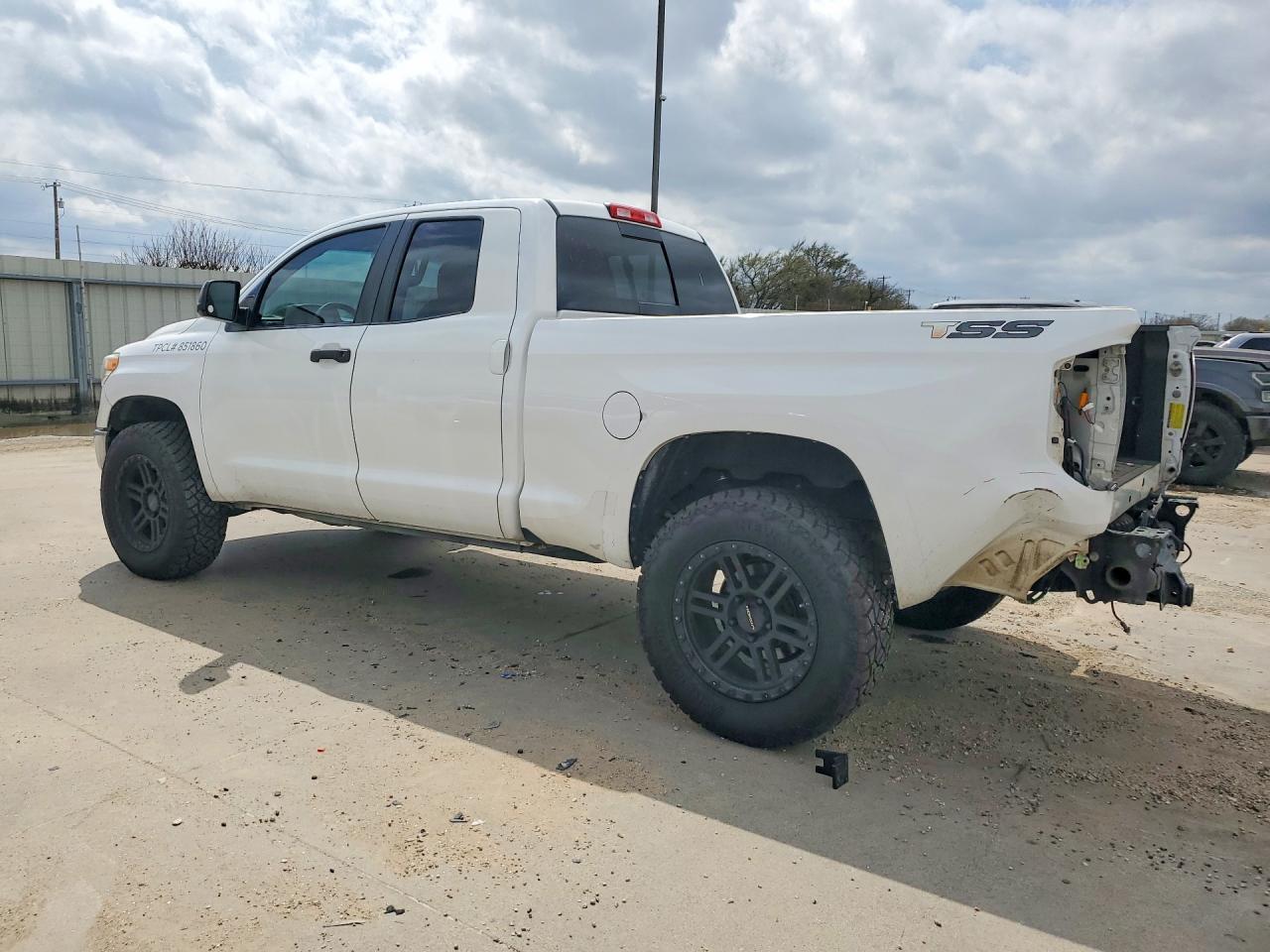 2014 Toyota Tundra SR5