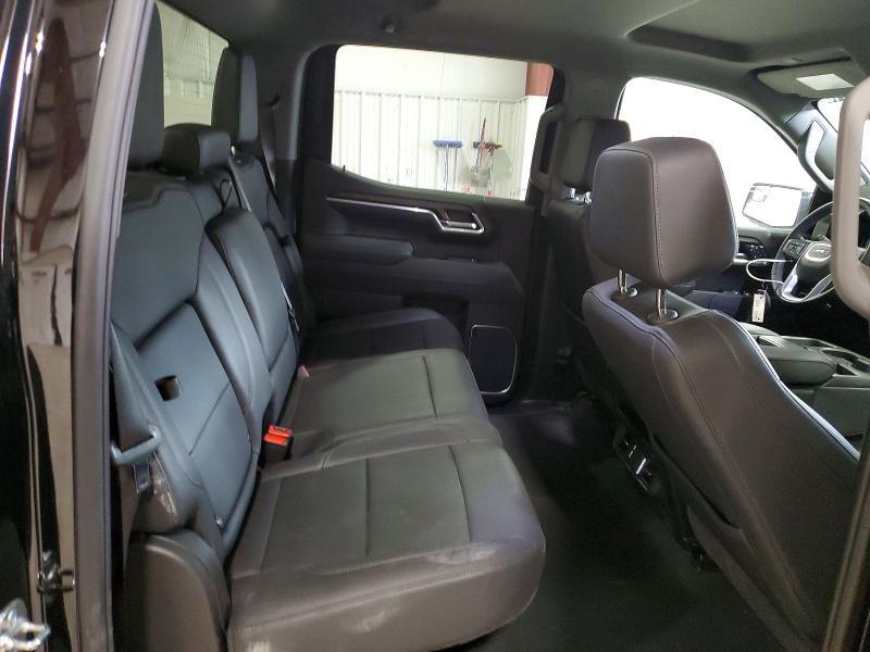 2025 GMC Sierra K1500 slt