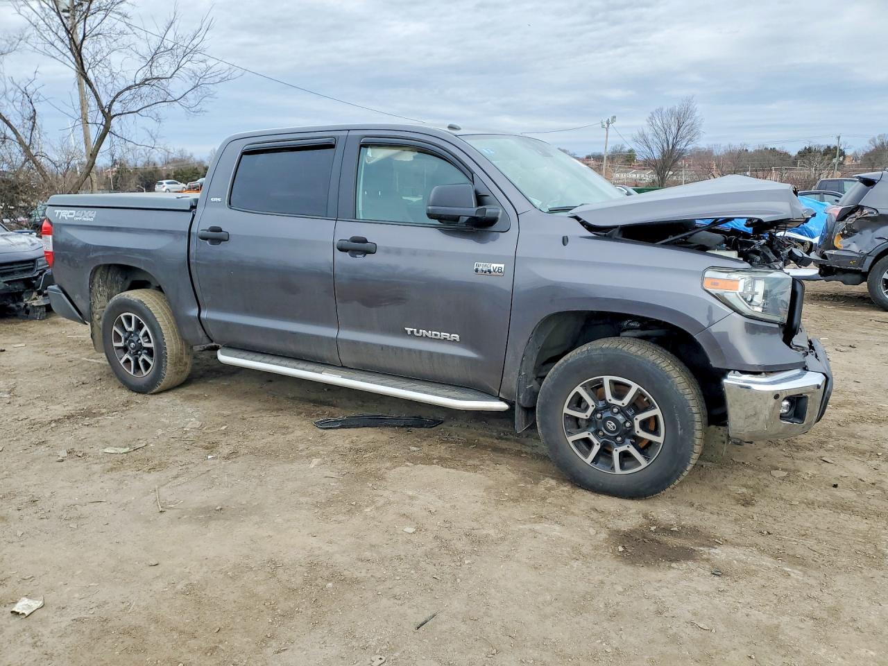 2018 Toyota Tundra SR5