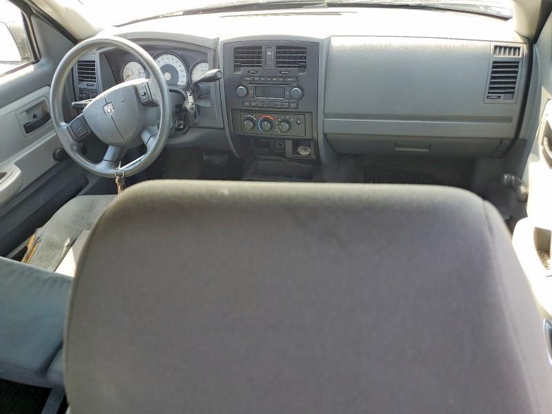 2005 Dodge Dakota Quattro