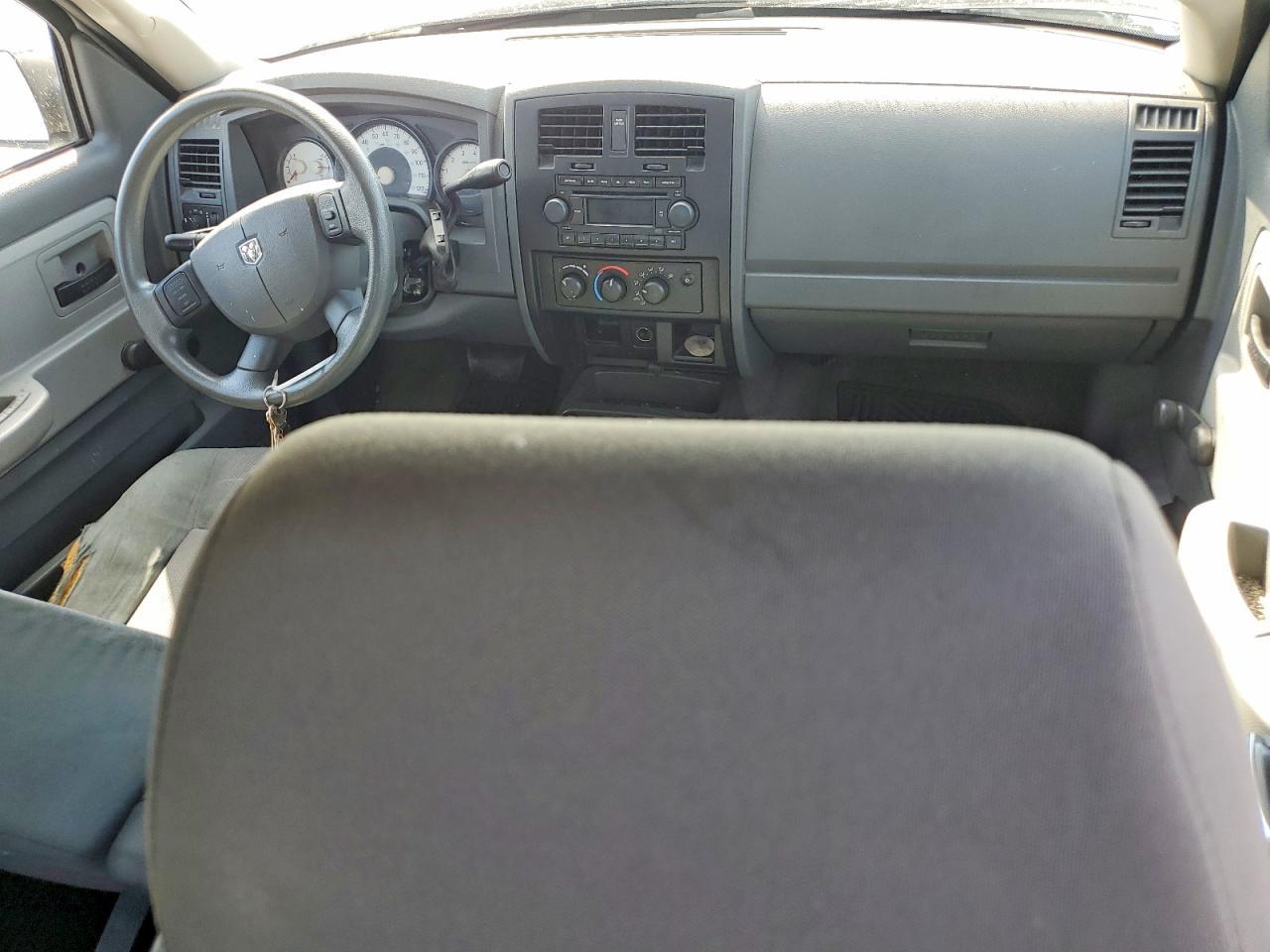 2005 Dodge Dakota Quattro