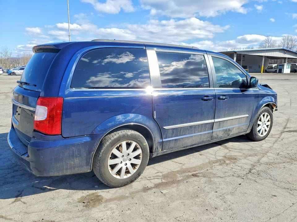 2013 Chrysler Town & Country Touring
