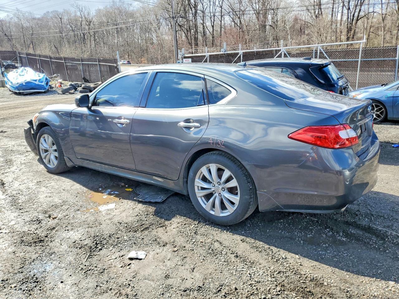2011 Infiniti M37 x
