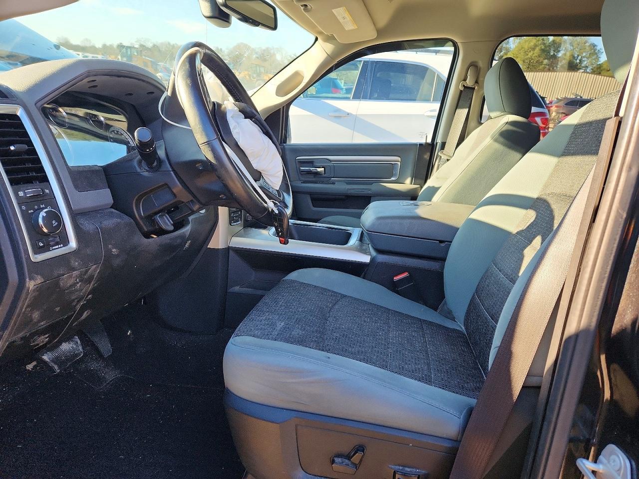 2018 Dodge RAM 1500 SLT