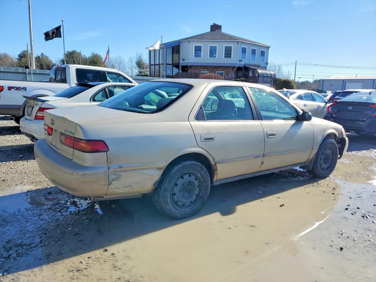 1998 Toyota Camry le
