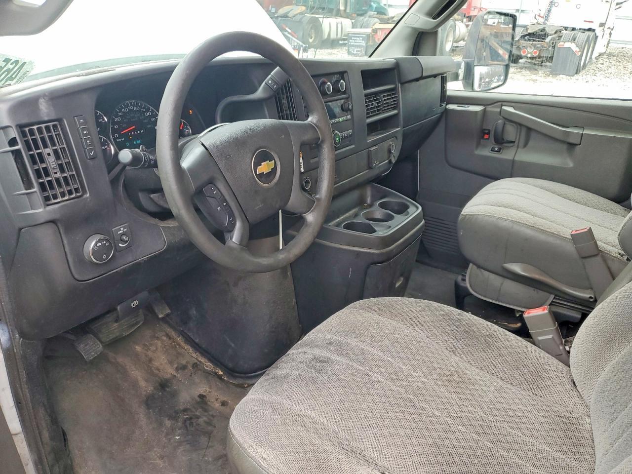 2018 Chevrolet Express Delivery Truck