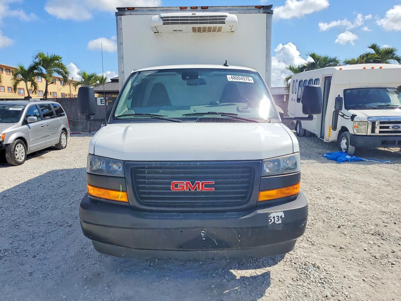 2022 GMC Savana Cutaway G3500