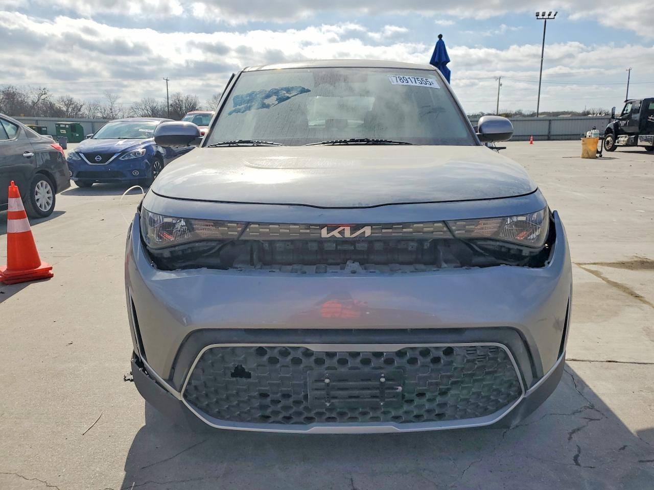 2023 KIA Soul lx