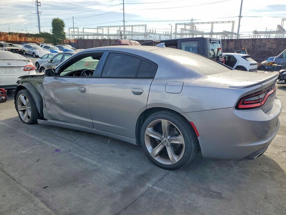 2018 Dodge Charger r