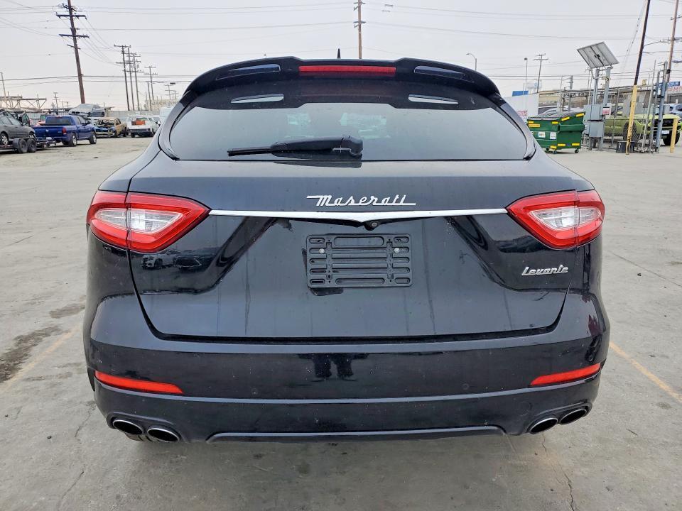 2017 Maserati Levante s Sport