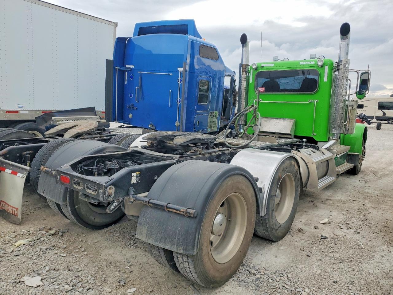 2021 Peterbilt 389 Semi Truck