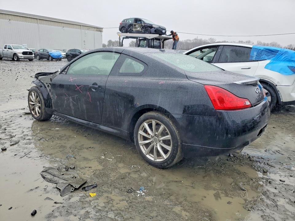 2011 Infiniti G37 Coupe x