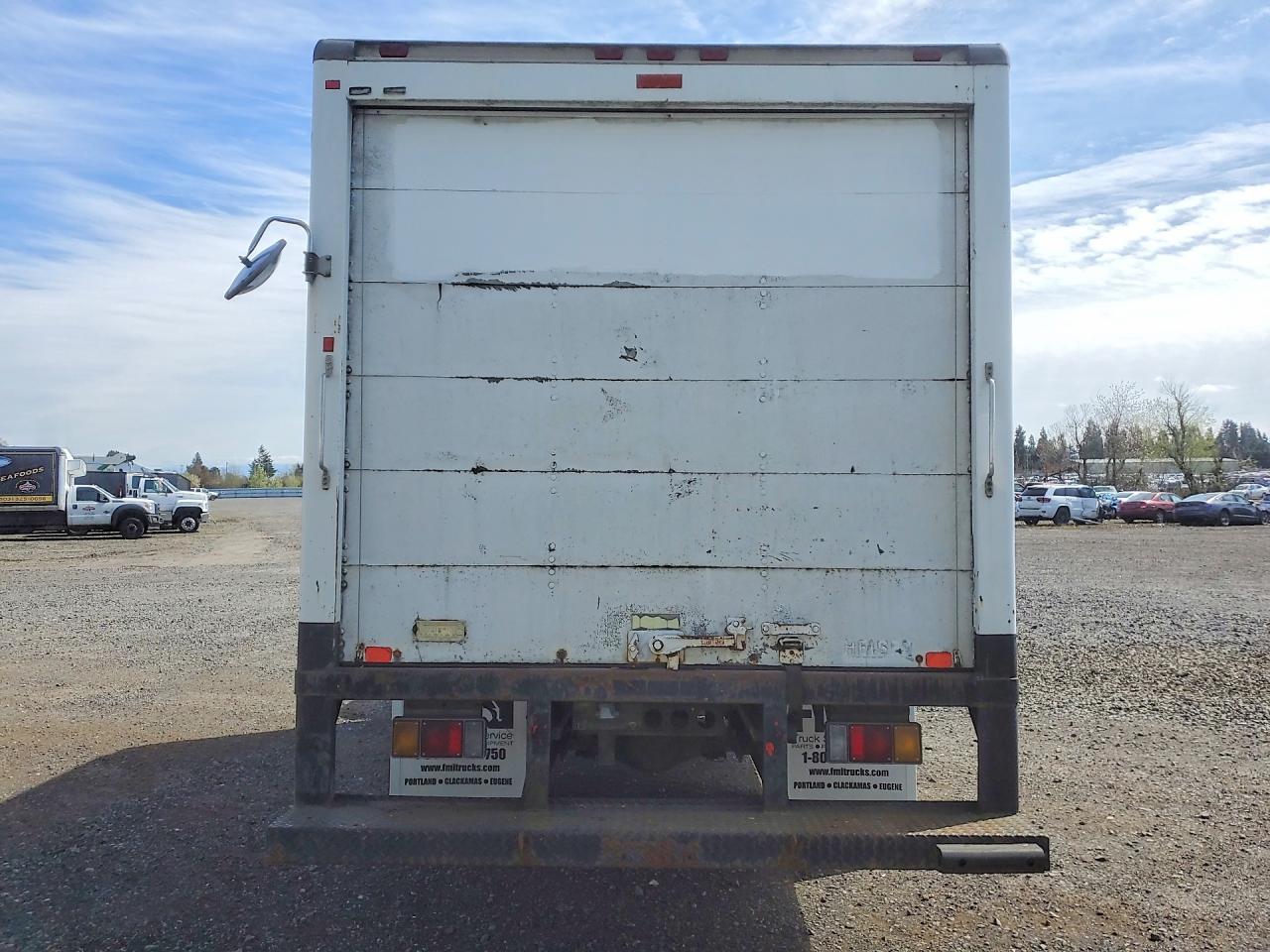 2004 Isuzu NPR BOX Truck
