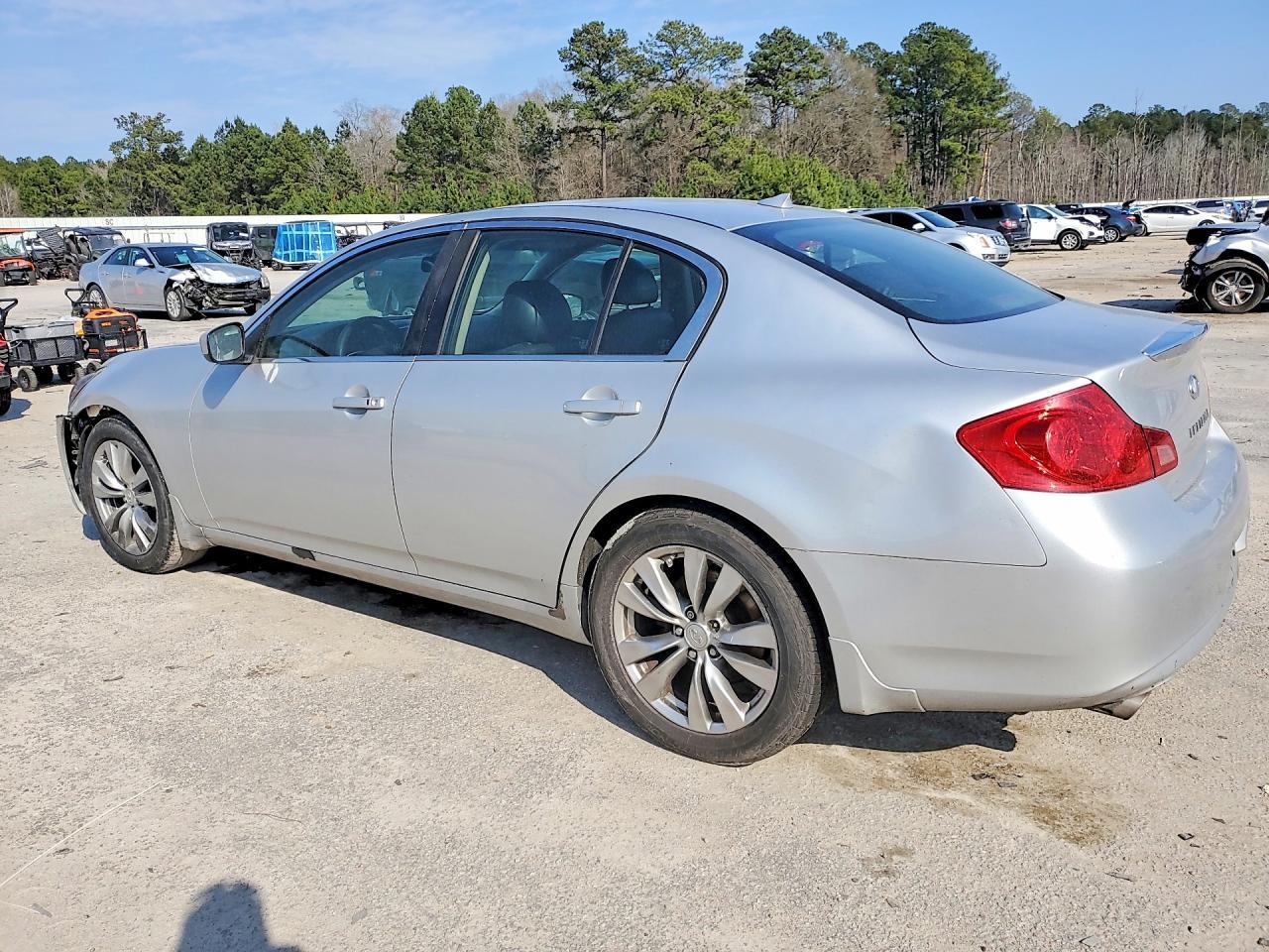 2011 Infiniti G25 Sedan Base