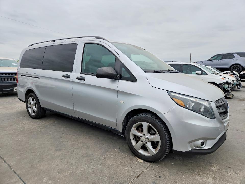 2016 Mercedes-Benz Metris