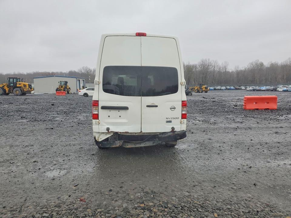 2012 Niss An nv 2500 Delivery van