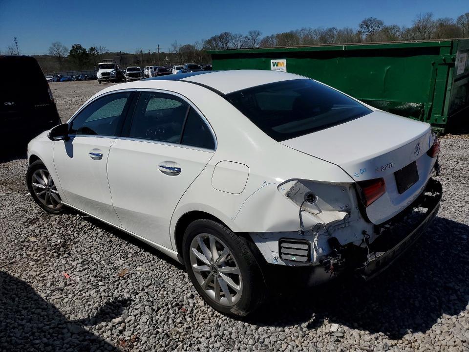 2019 Mercedes-Benz A 220