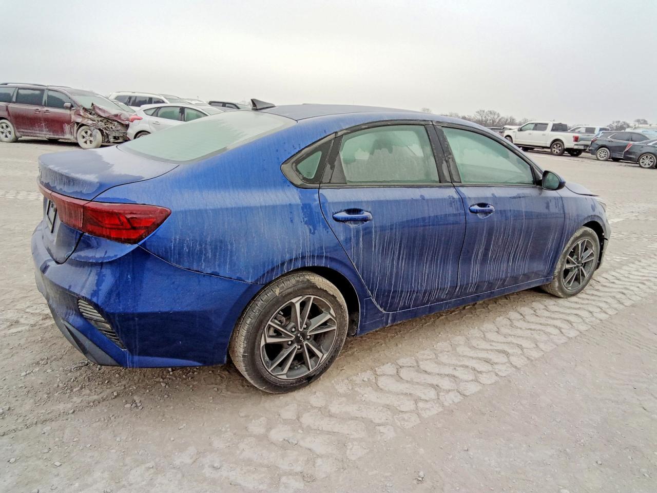 2023 KIA Forte lxs