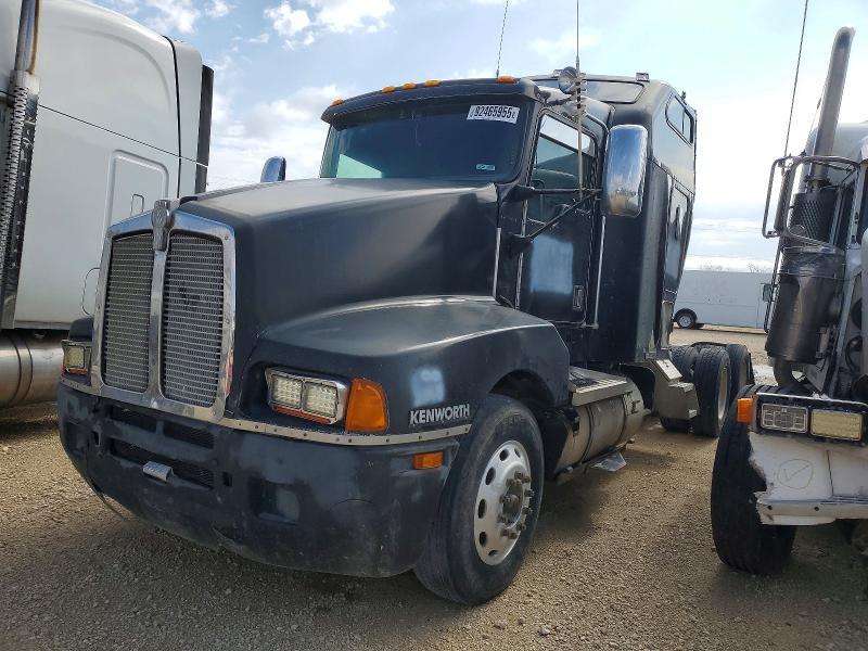 1999 Kenworth T600 Semi Truck