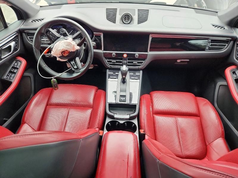 2023 Porsche Macan Base