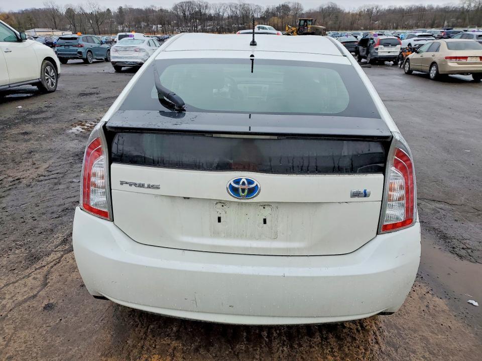 2015 Toyota Prius two