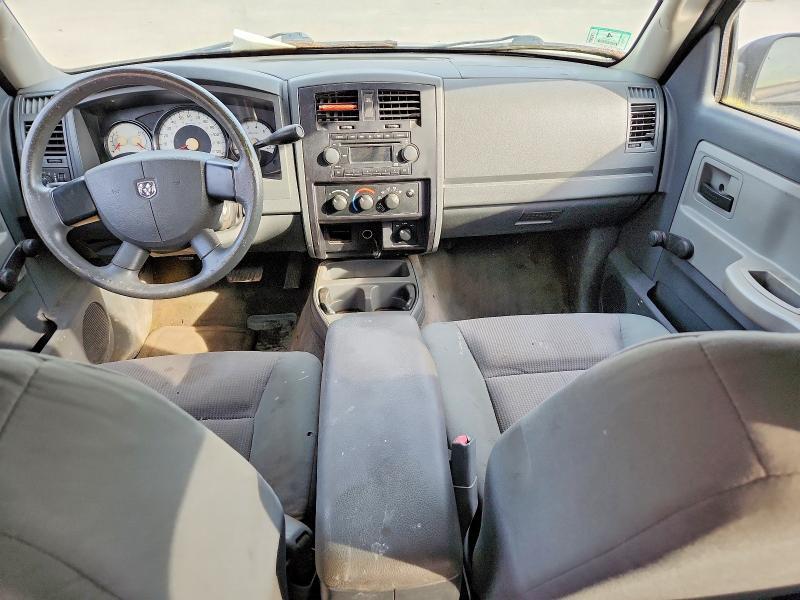 2005 Dodge Dakota Quattro