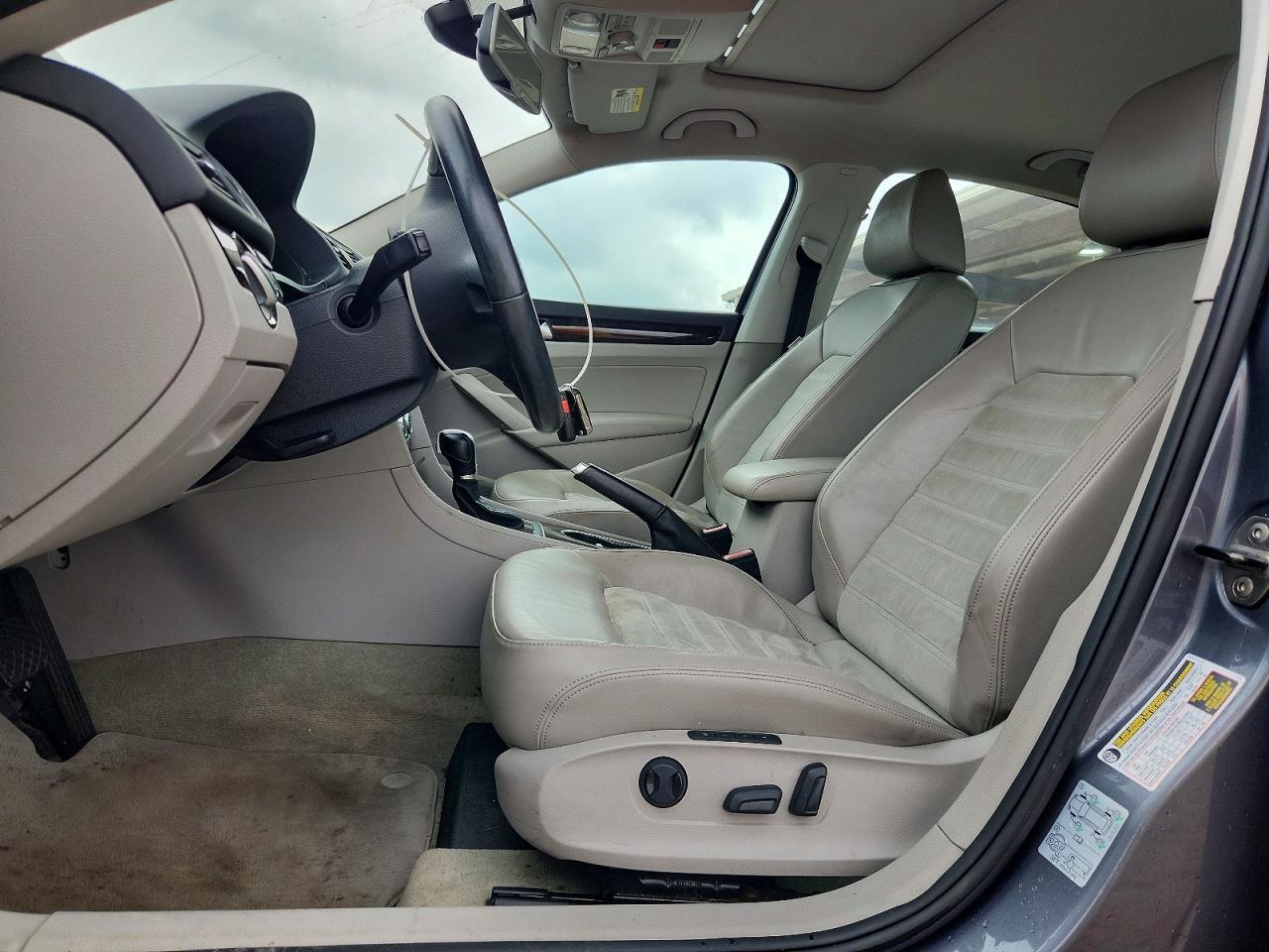 2014 Volkswagen Passat sel