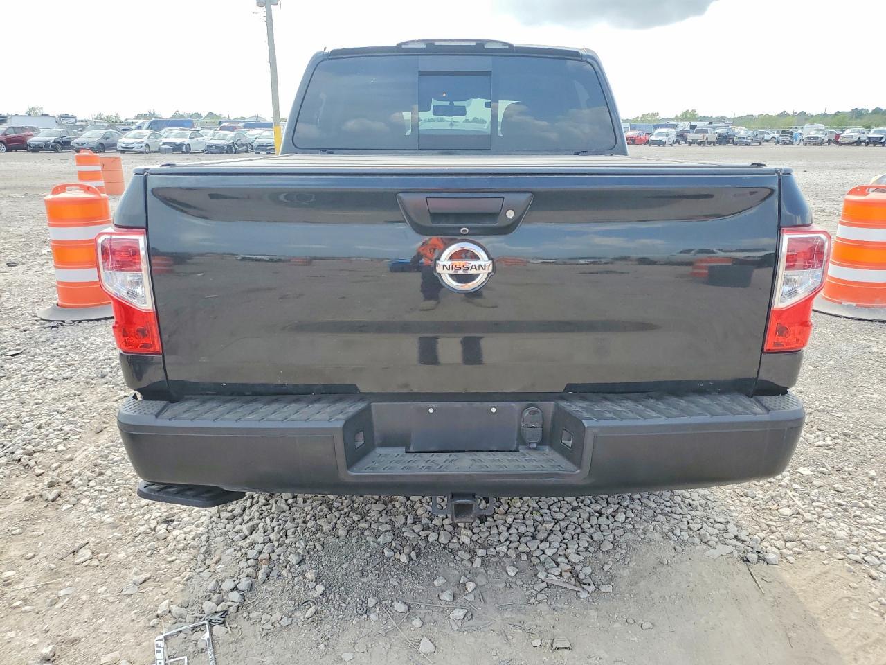 2017 Nissan Titan S
